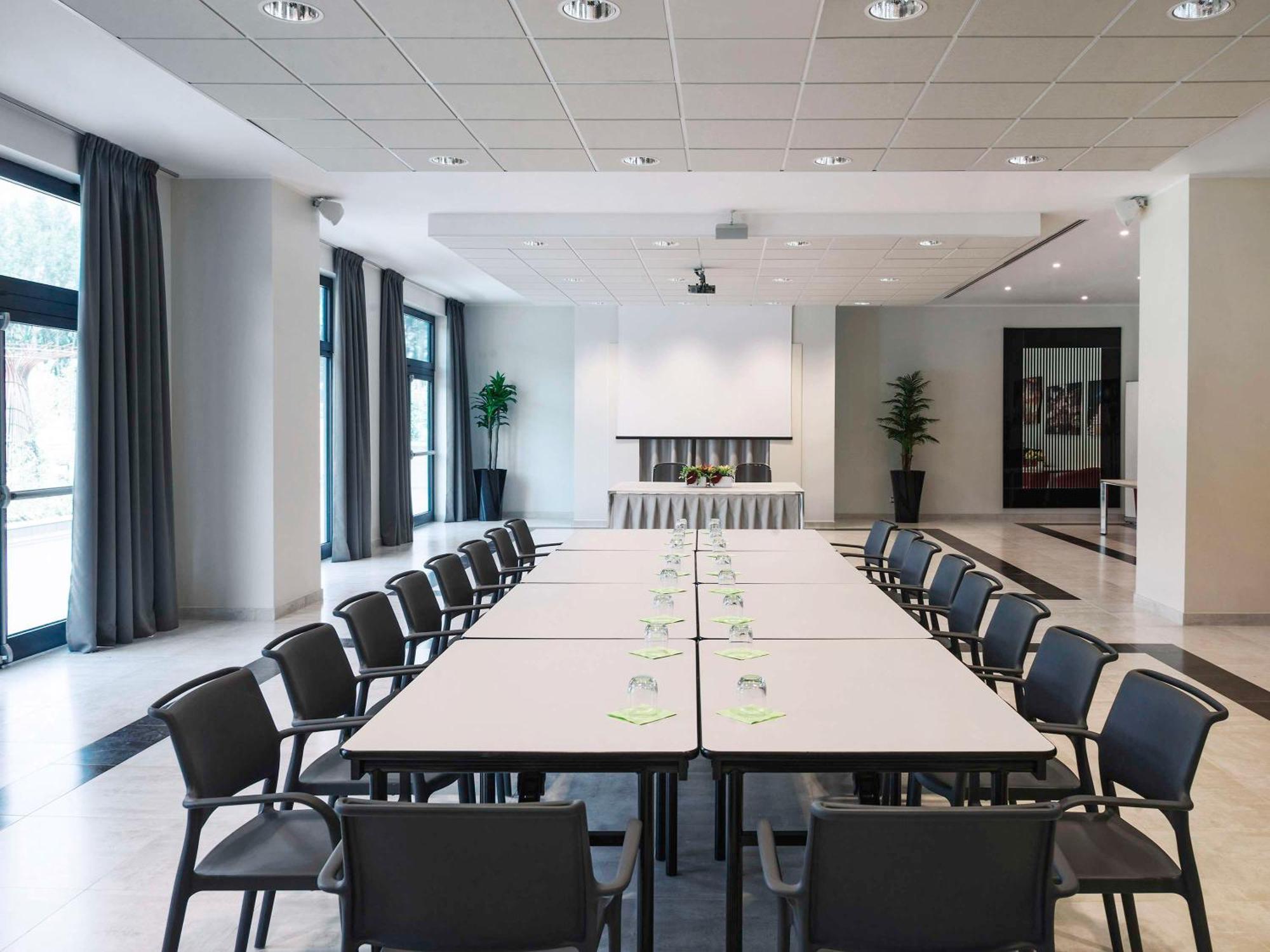 Ibis Styles Milano Est Settala Hotel Kültér fotó